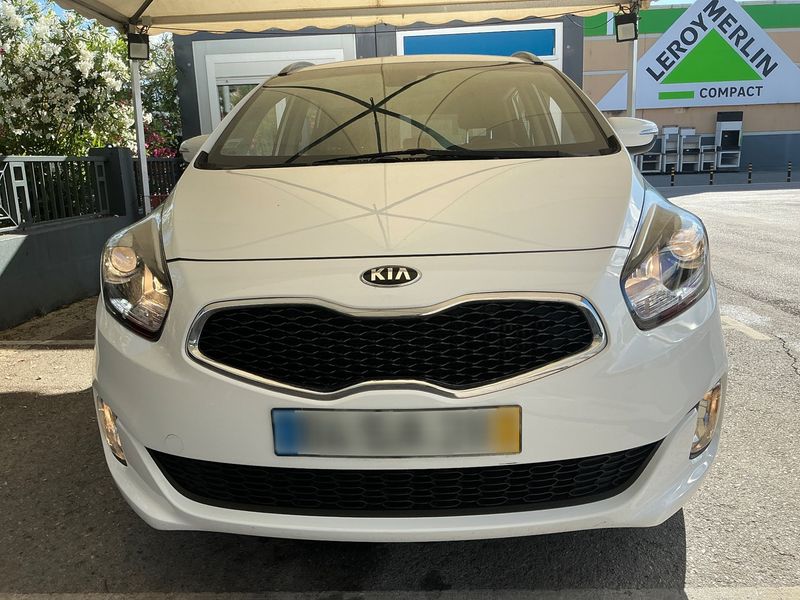 Kia Carens 1.7 CRDi Drive — zdjęcie 9