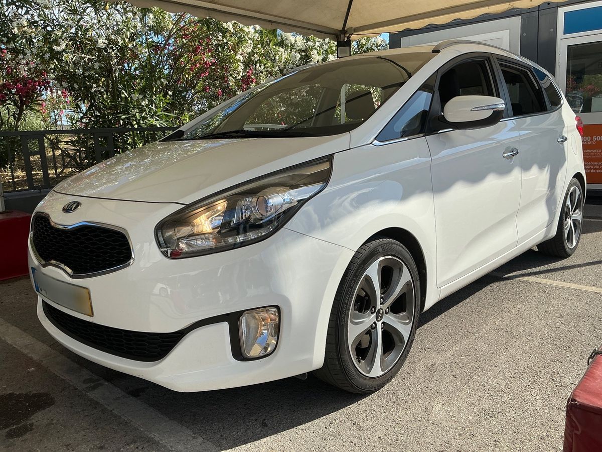 Kia Carens 2016