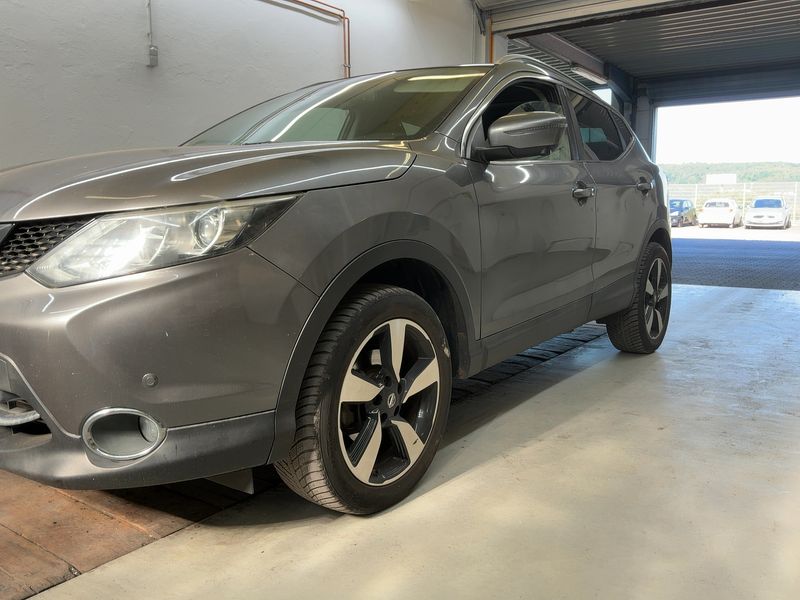 Nissan Qashqai 1.2 360 — zdjęcie 2