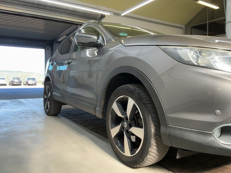 Nissan Qashqai 1.2 360 — zdjęcie 8