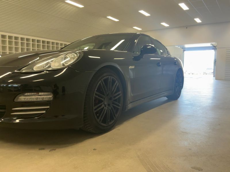 Porsche Panamera 4 — zdjęcie 2