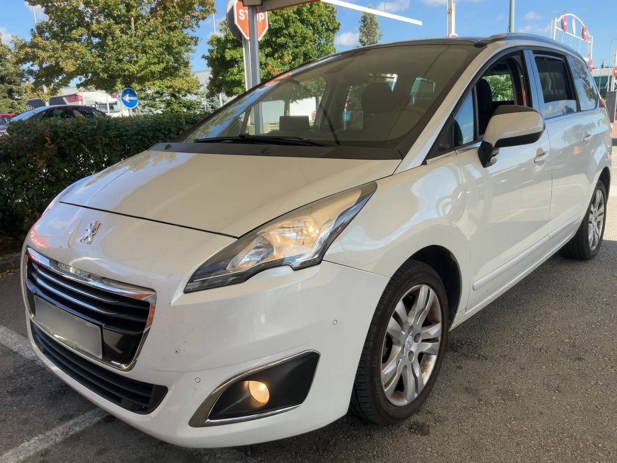 Peugeot 5008 2014