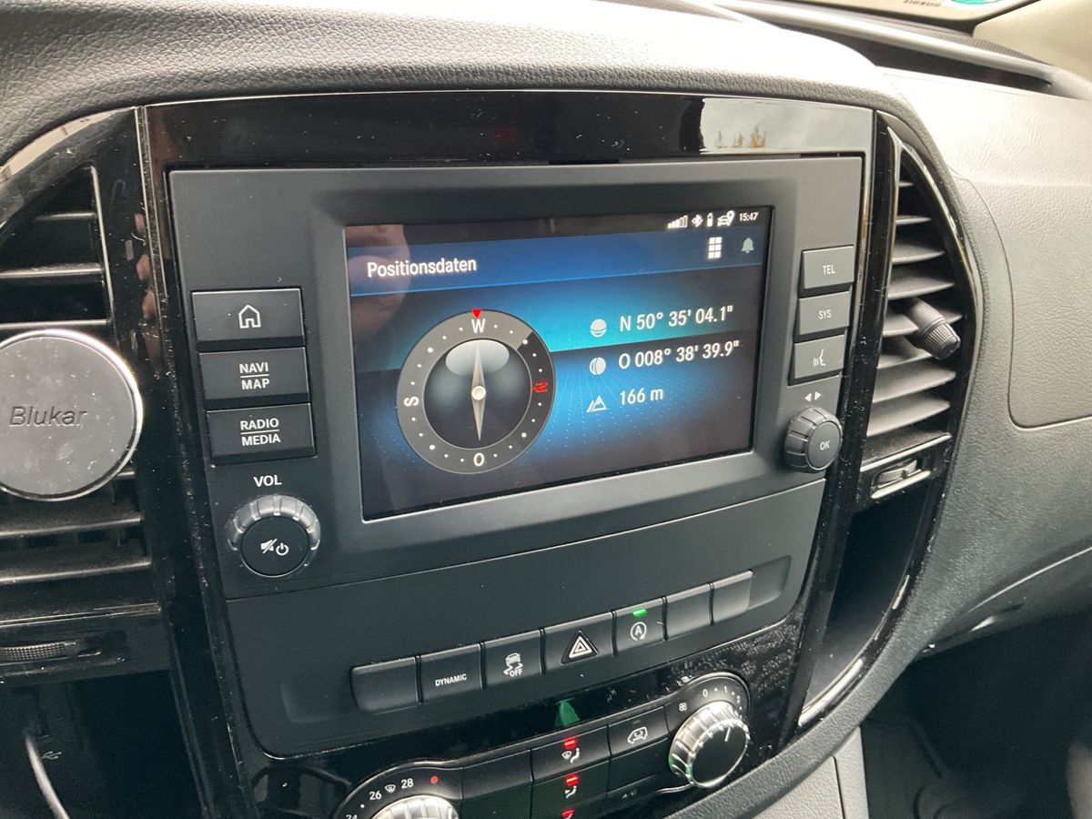 Mercedes-Benz V-Klasse 2023 — photo 40
