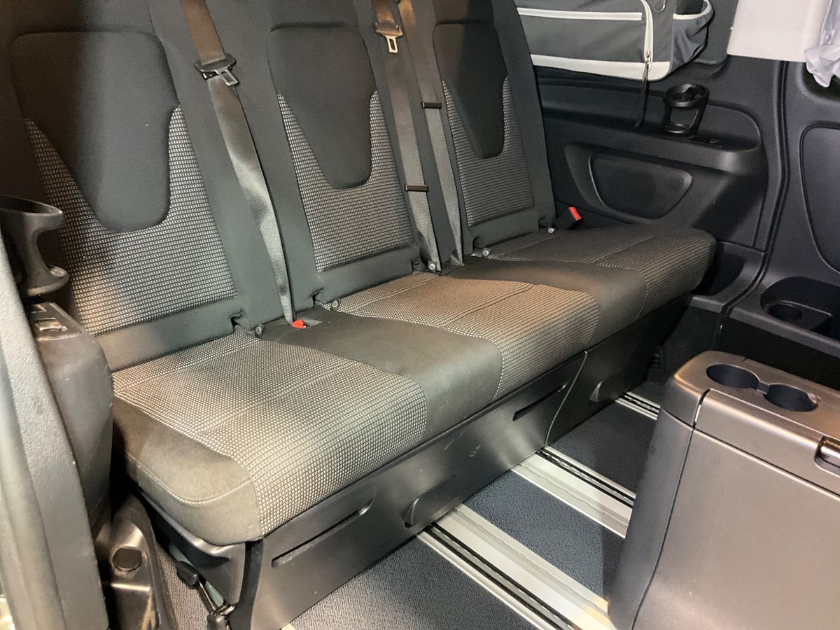 Mercedes-Benz V-Klasse 2023 — photo 39