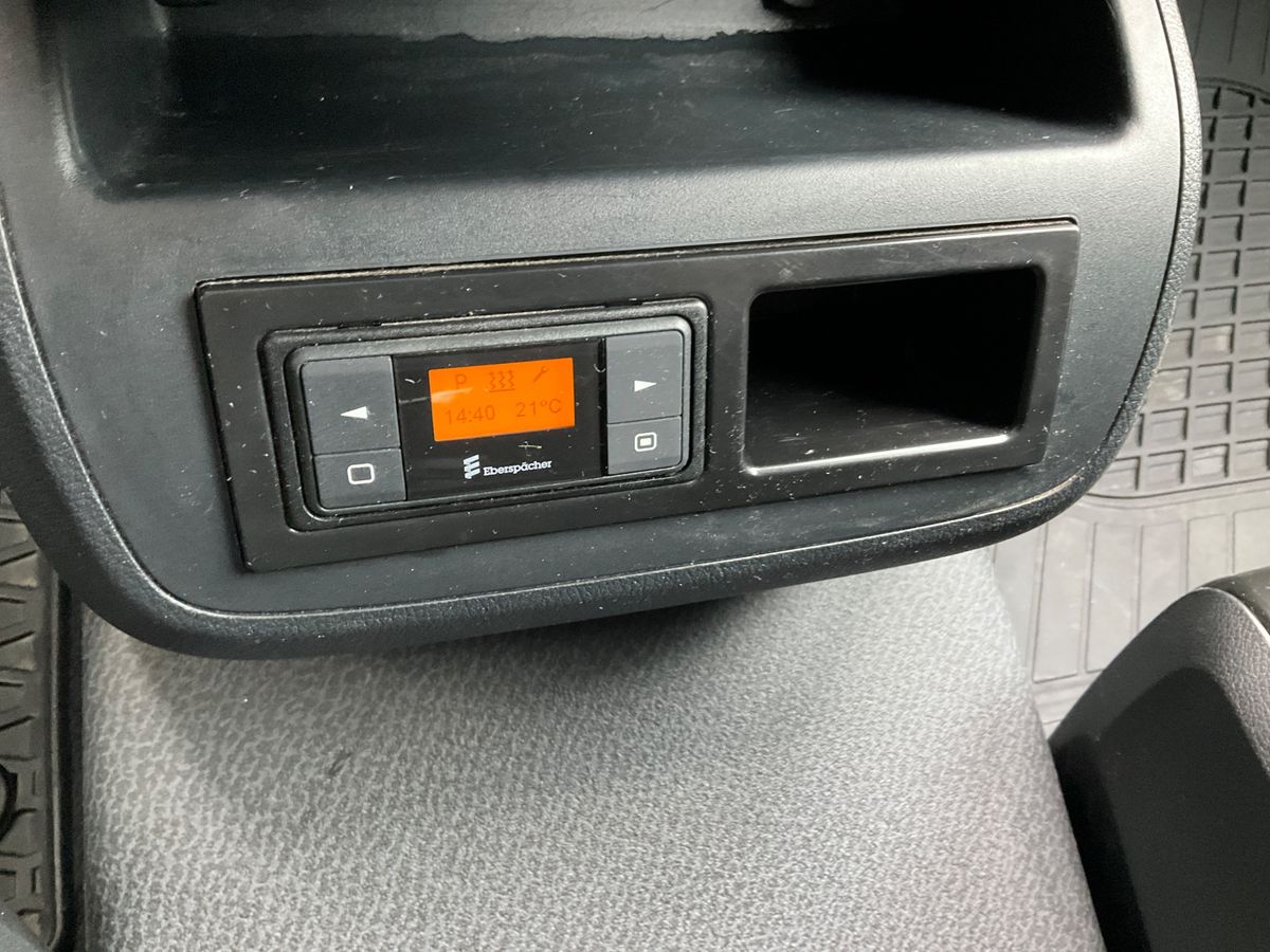 Mercedes-Benz V-Klasse 2023 — photo 36