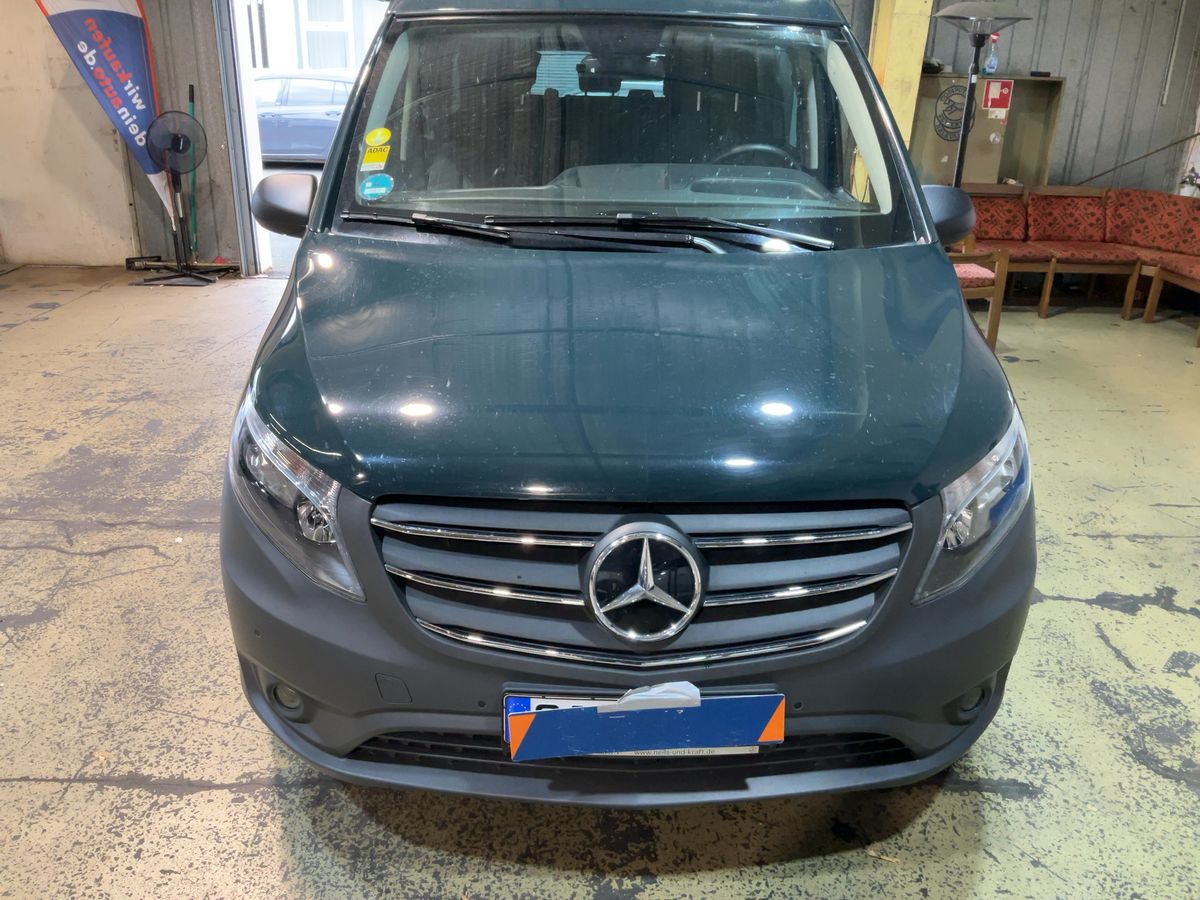 Mercedes-Benz V-Klasse 2023 — photo 15