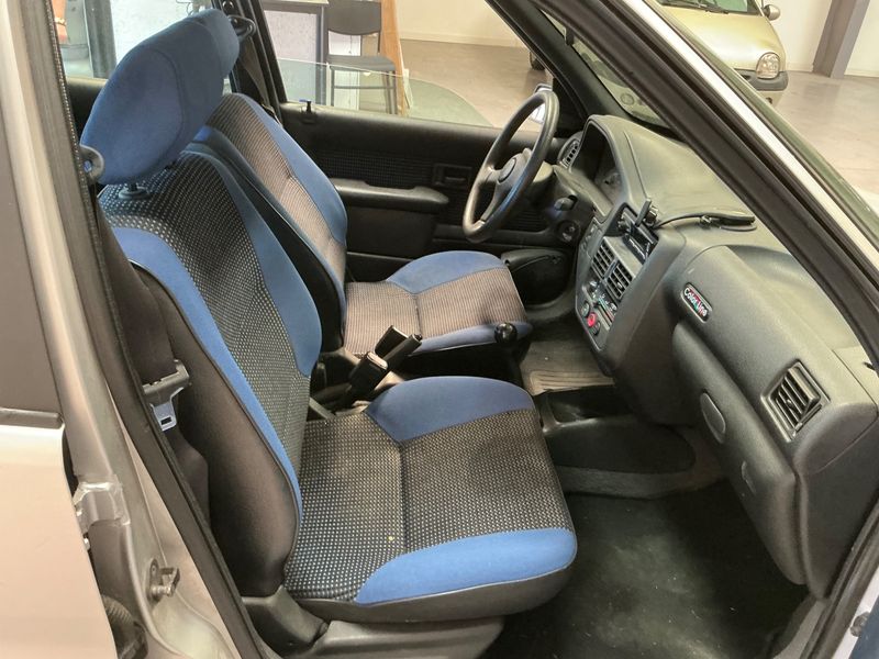 Peugeot 106 1.1 XN — zdjęcie 3