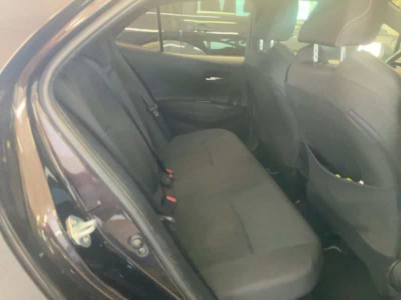 Toyota Corolla 1.8 Hybrid Club — zdjęcie 14