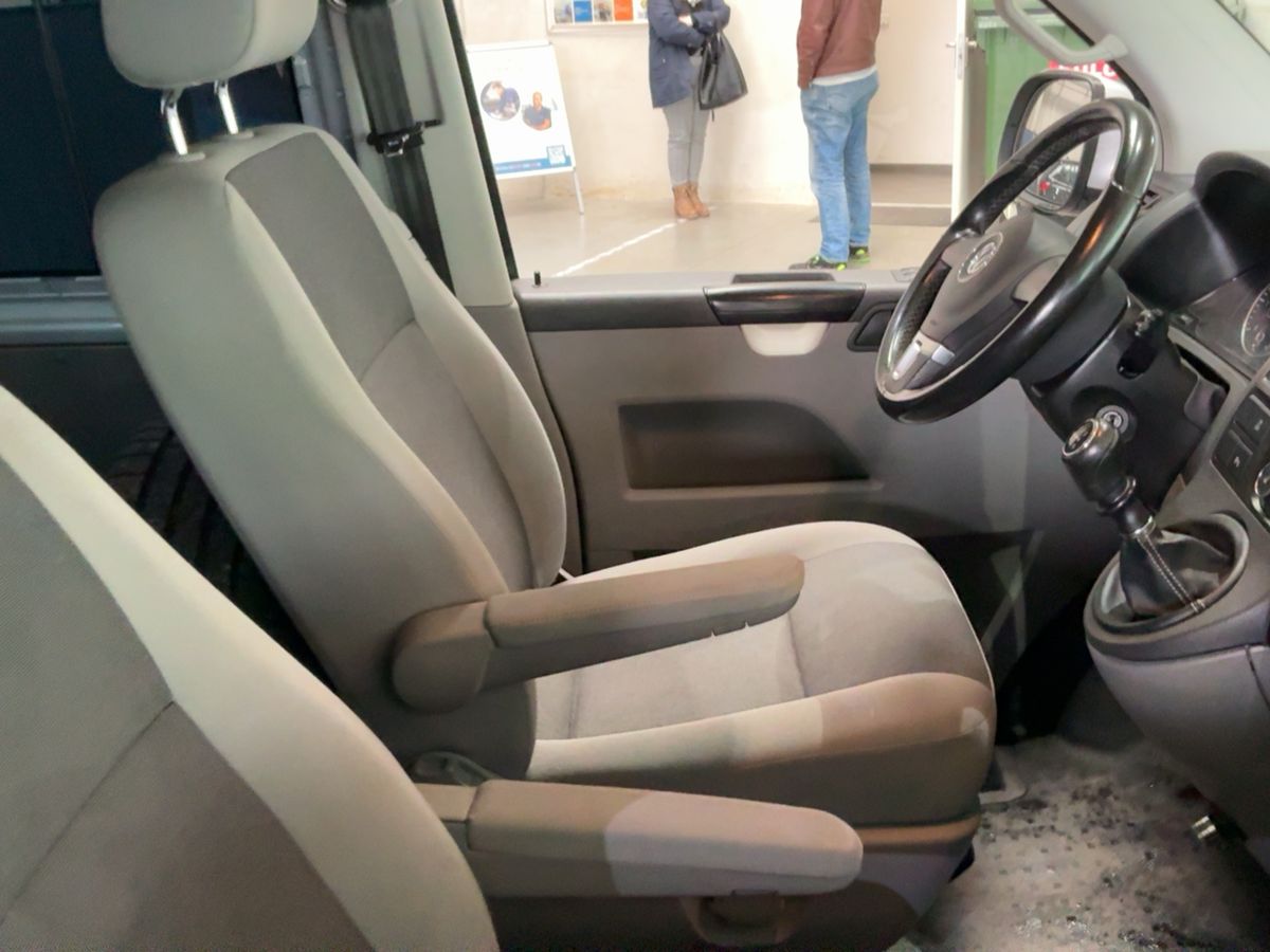 Volkswagen T5 2014 — photo 18