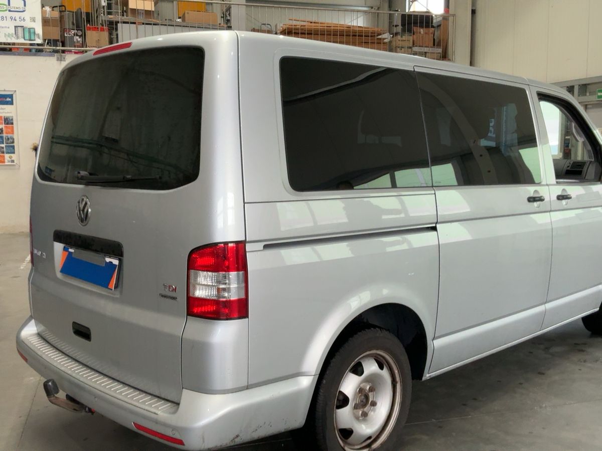 Volkswagen T5 2014 — photo 9