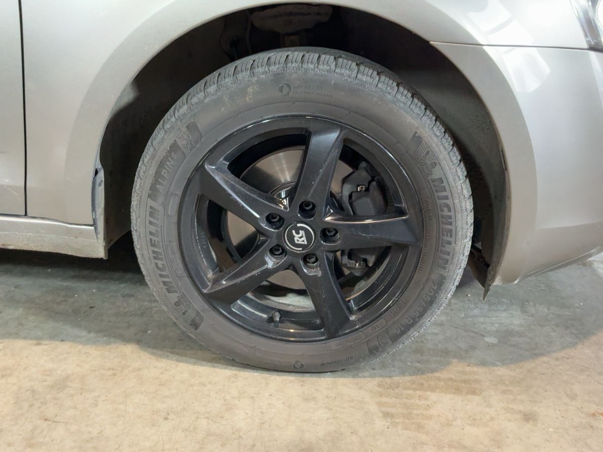 Skoda Octavia 2015 — photo 12