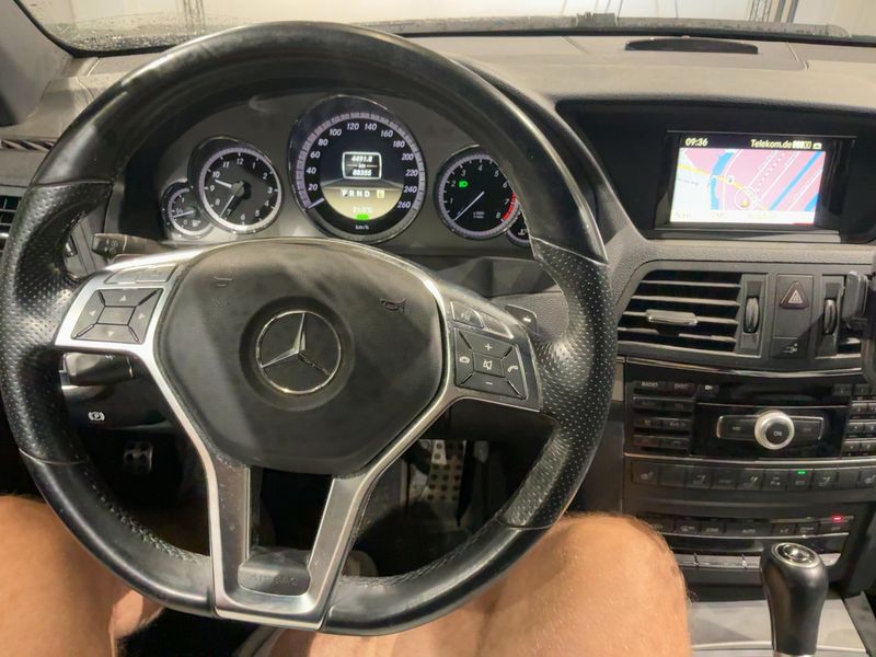 Mercedes-Benz E-Klasse E 350 CGI Avantgarde — zdjęcie 12