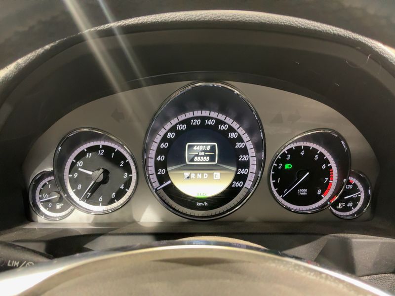 Mercedes-Benz E-Klasse E 350 CGI Avantgarde — zdjęcie 13
