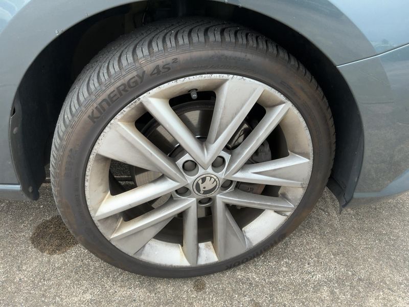Skoda Fabia 1.2 TSI Joy 2017 – снимка 11