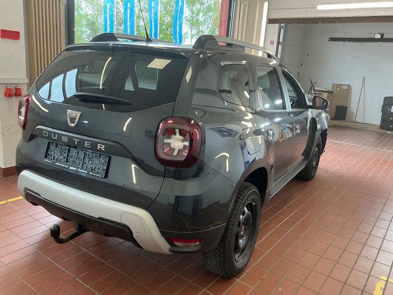 Dacia Duster 1.2 TCe Prestige — zdjęcie 2