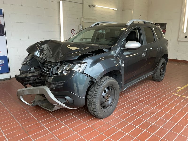 Dacia Duster 1.2 TCe Prestige — zdjęcie 1