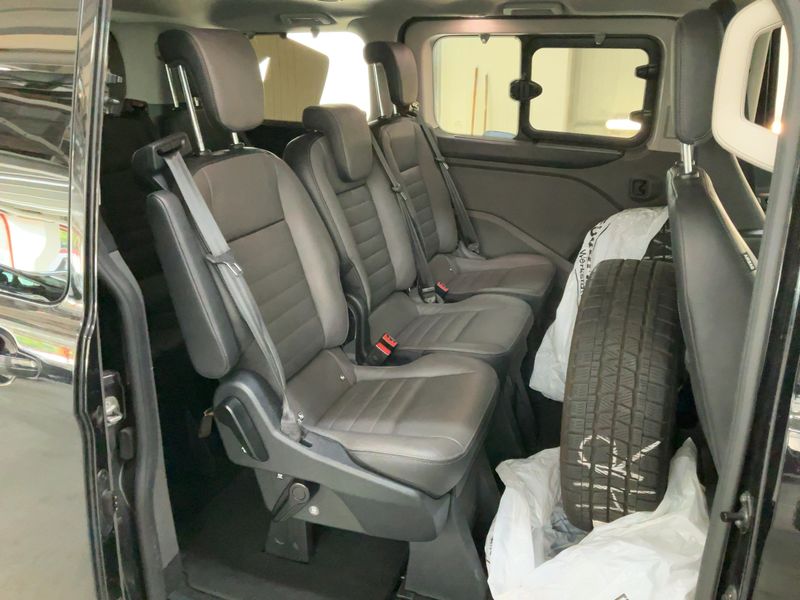 Ford Tourneo Custom 2.0 TDCi Mild-Hybrid 320 L1 Tourneo Titanium X — zdjęcie 14