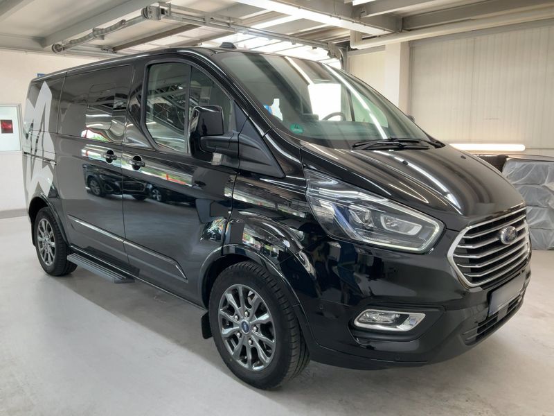Ford Tourneo Custom 2.0 TDCi Mild-Hybrid 320 L1 Tourneo Titanium X — zdjęcie 8