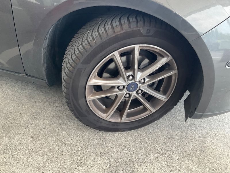 Ford Focus 1.6 TDCi Trend+ 2015 – снимка 11