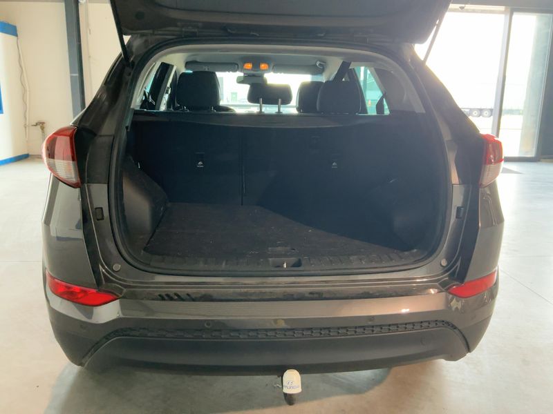 Hyundai Tucson 1.6 Classic blue 2WD 2016 – снимка 15
