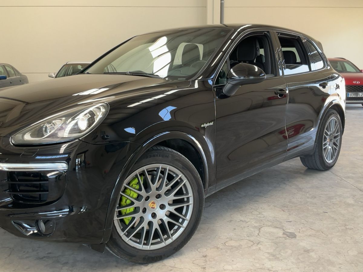 Porsche Cayenne 2016