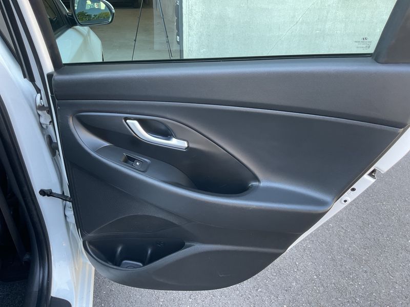 Hyundai i30 1.6 CRDi Edition 30 2021 – снимка 28