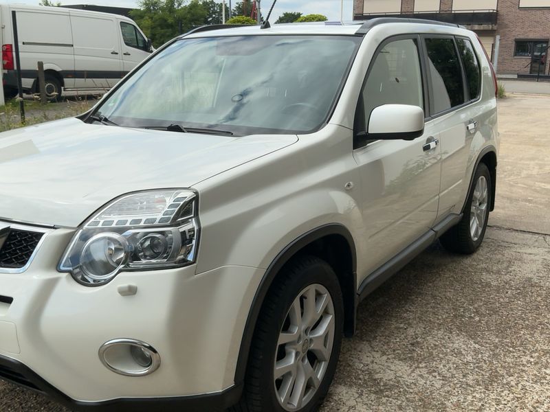 Nissan X-Trail 2.0 dCi LE 4x4 — zdjęcie 2