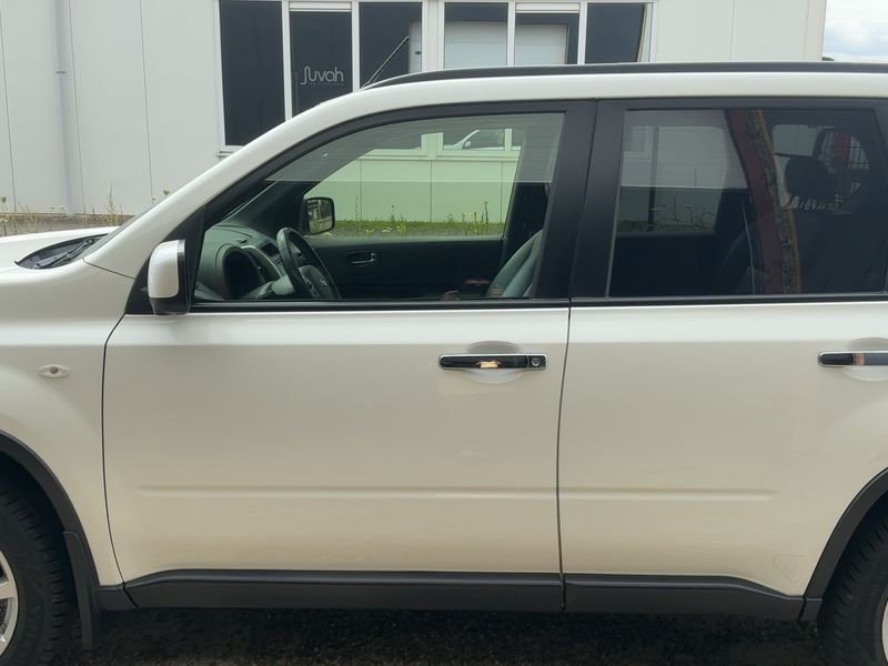 Nissan X-Trail 2.0 dCi LE 4x4 — zdjęcie 4