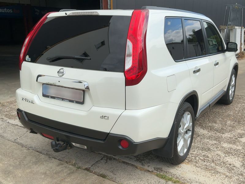 Nissan X-Trail 2.0 dCi LE 4x4 — zdjęcie 6
