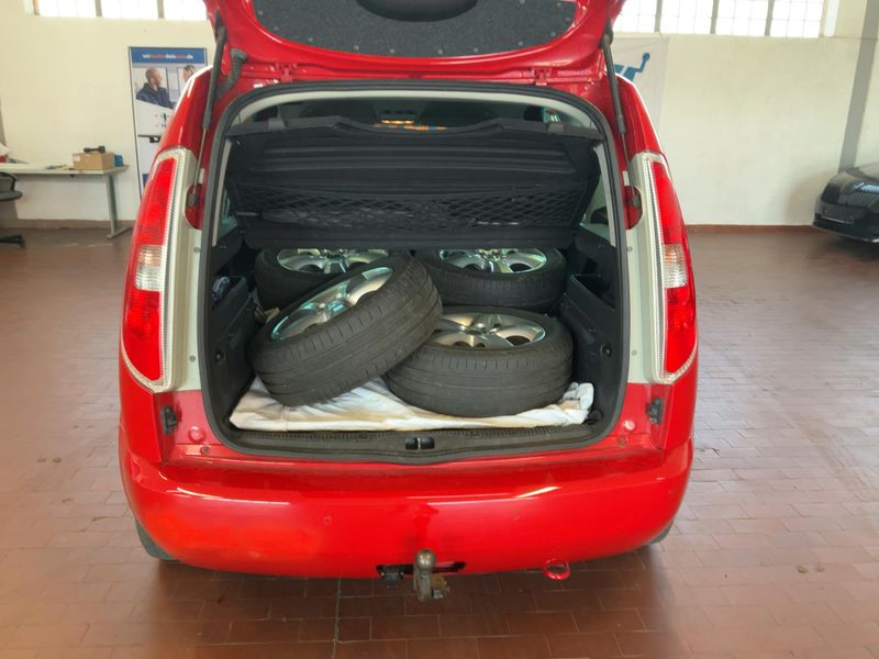 Skoda Roomster 1.2 TSI Family — zdjęcie 10