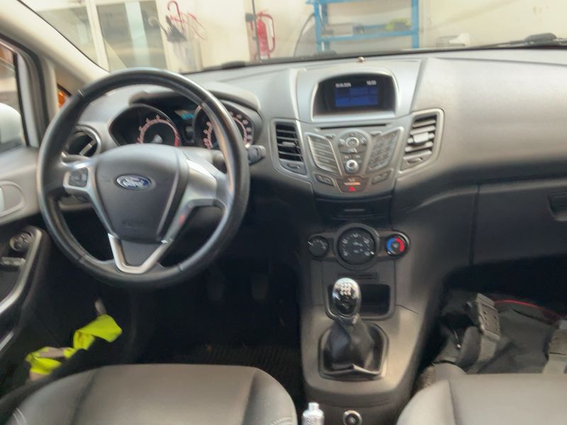 Ford Fiesta 1.4 LPG Business — zdjęcie 12