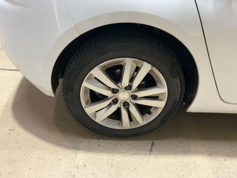 Peugeot 308 1.5 Blue-HDi 2018 – снимка 19