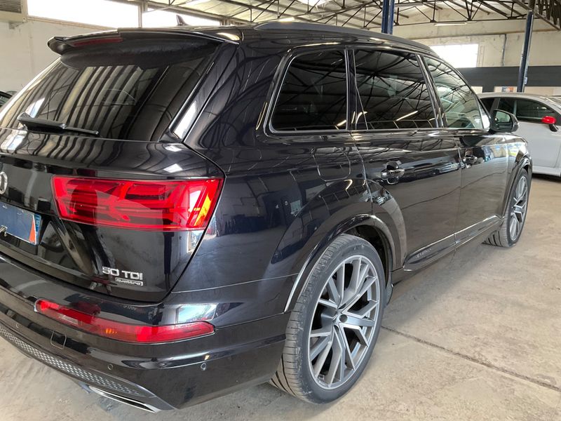 Audi Q7 50 TDI quattro 'S' Edition 2019 – снимка 8