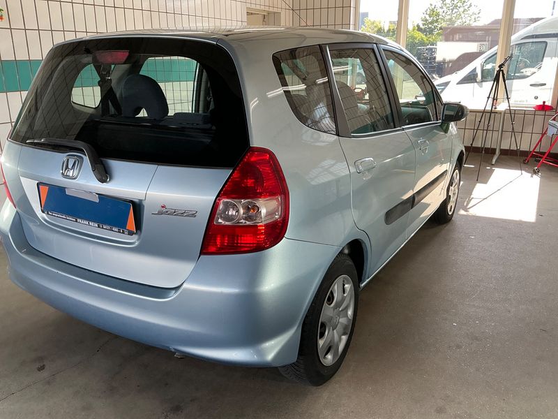 Honda Jazz 1.4 DSi LS — zdjęcie 2