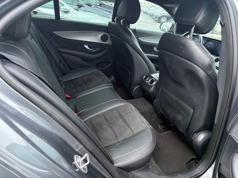 Mercedes-Benz E-Klasse E 200 d AMG Line — zdjęcie 14