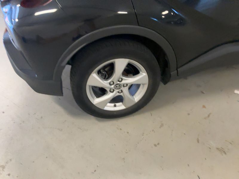 Toyota C-HR 1.8 Hybrid Active 2018 – снимка 9