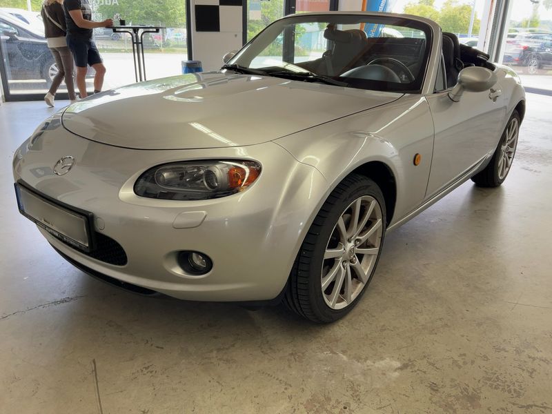 Mazda MX-5 2.0 Expression — zdjęcie 2