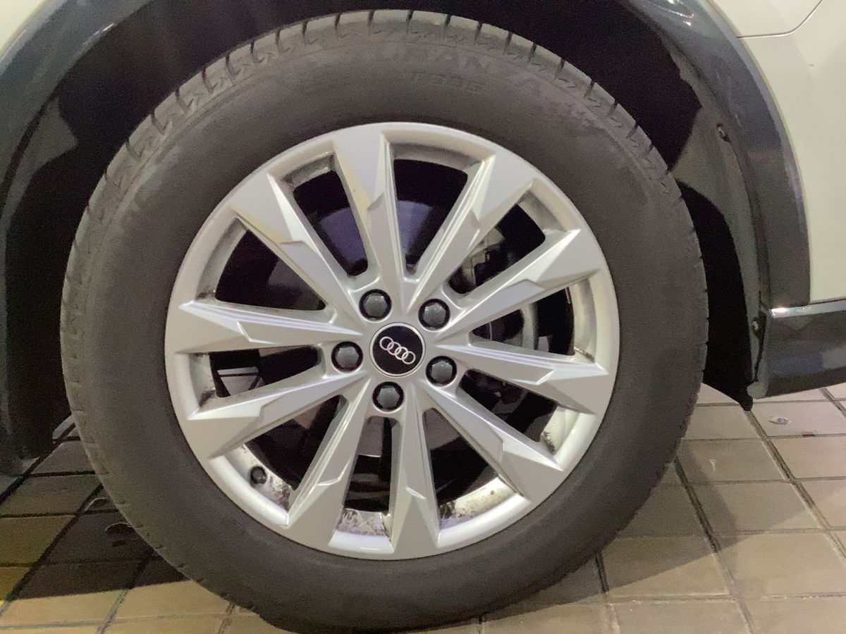 Audi Q3 2021 — photo 12