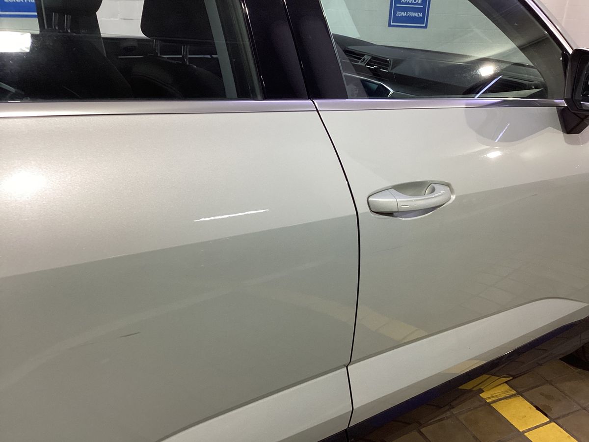 Audi Q3 2021 — photo 34