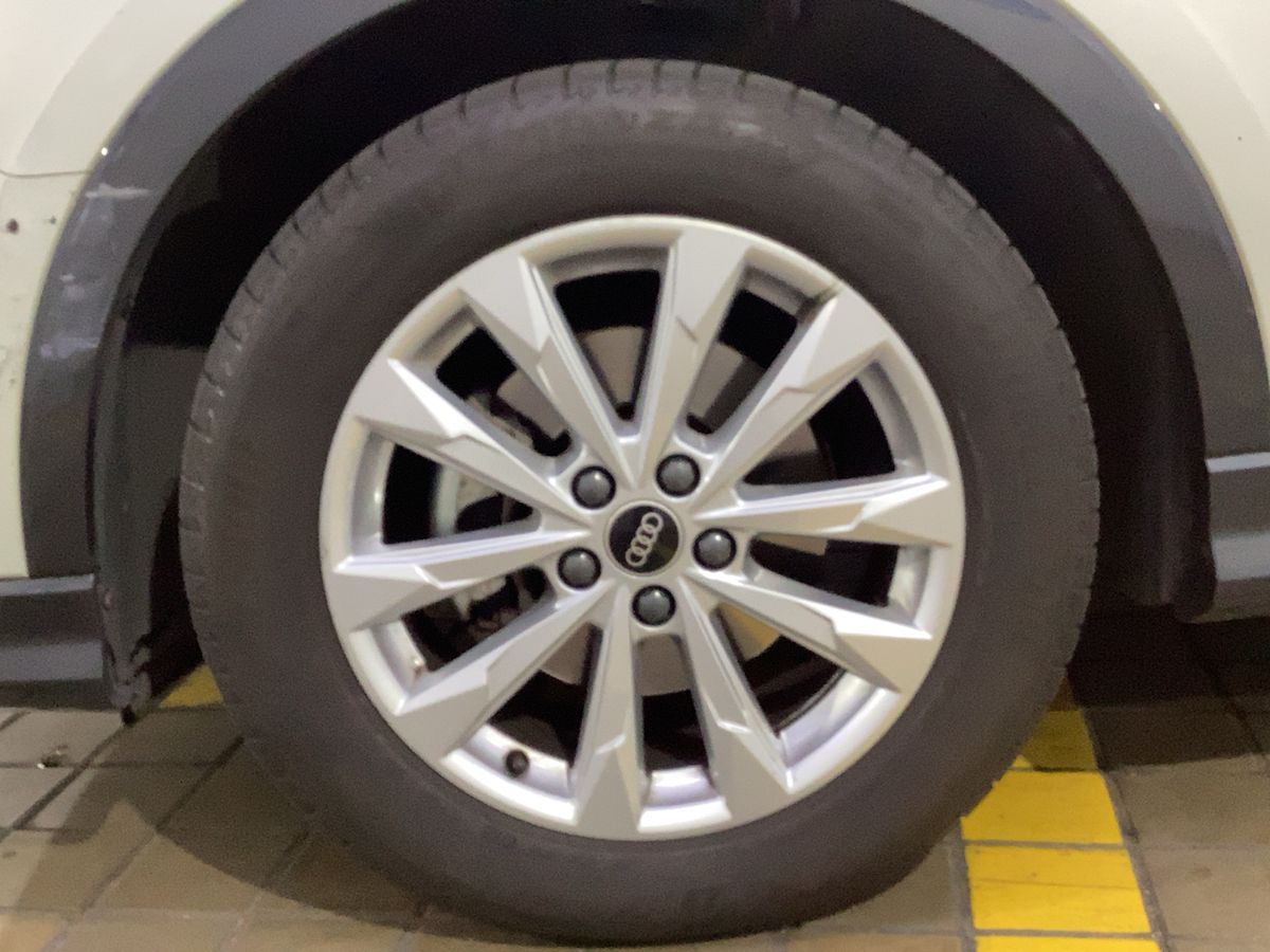 Audi Q3 2021 — photo 4