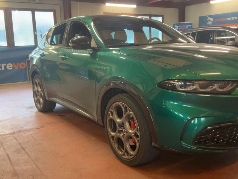 Alfa Romeo Tonale 1.3 Plug-in Hybrid Veloce AWD — zdjęcie 8
