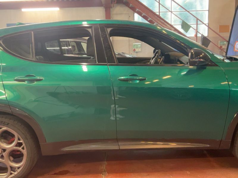 Alfa Romeo Tonale 1.3 Plug-in Hybrid Veloce AWD — zdjęcie 7