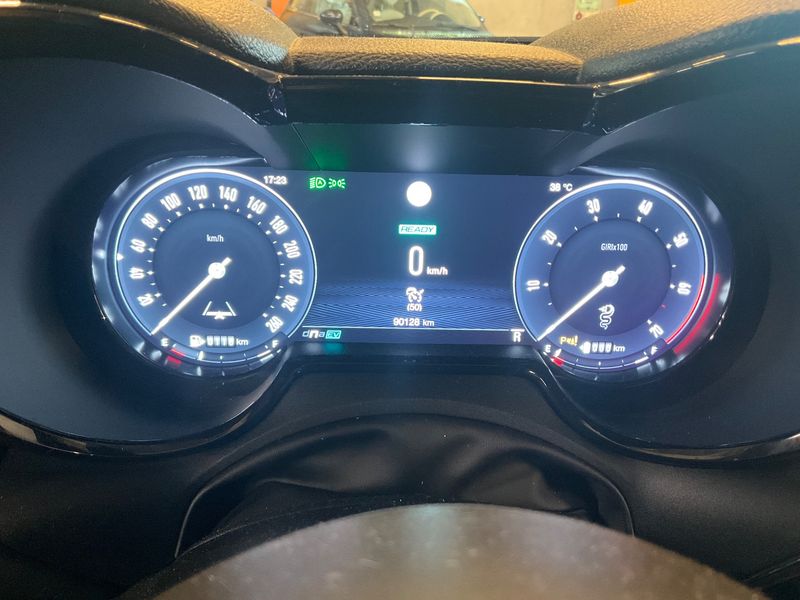 Alfa Romeo Tonale 1.3 Plug-in Hybrid Veloce AWD — zdjęcie 13
