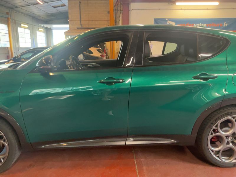 Alfa Romeo Tonale 1.3 Plug-in Hybrid Veloce AWD — zdjęcie 4