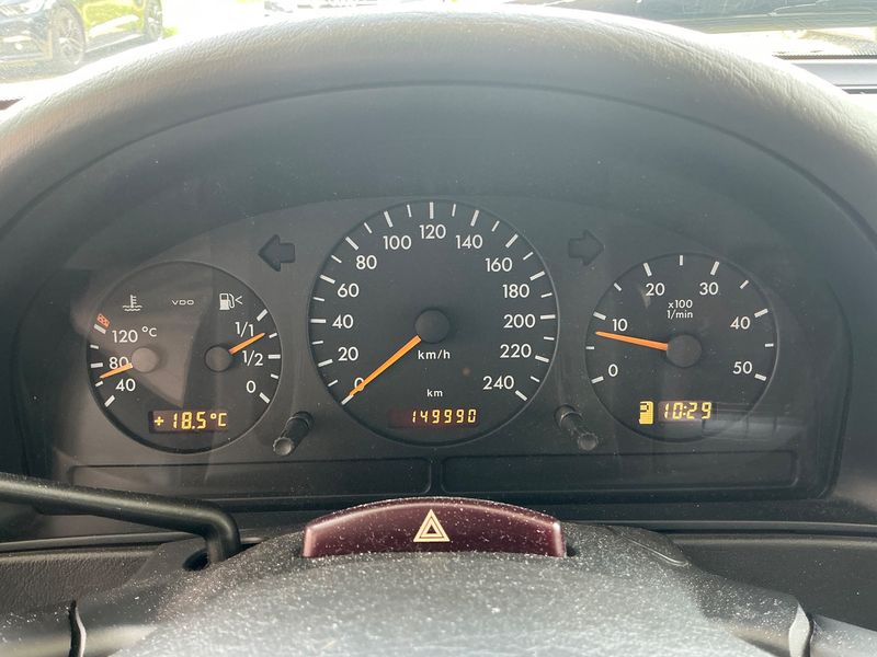 Mercedes-Benz M-Klasse ML 270 CDI — zdjęcie 13