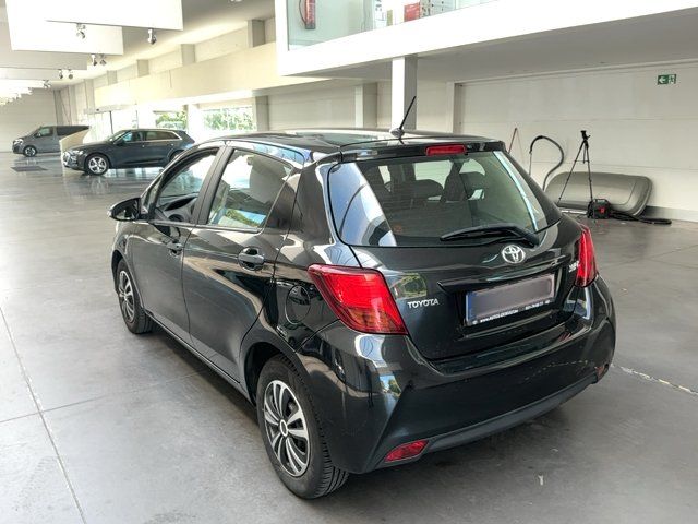 Toyota Yaris 1.0 VVT-i Comfort 2016 – снимка 6