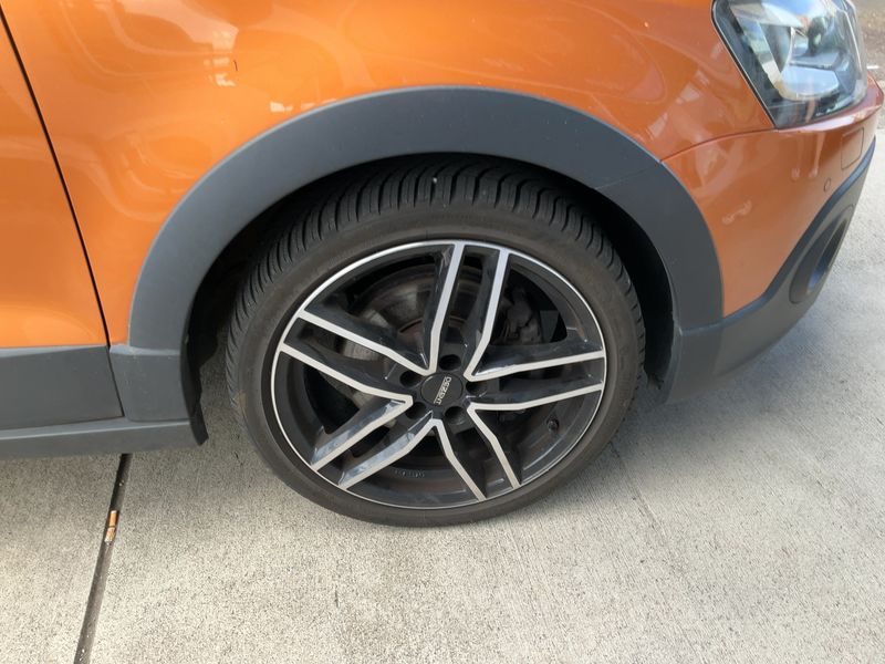 Volkswagen Polo 1.2 TSI CrossPolo BlueMotion Tech 2015 – снимка 11