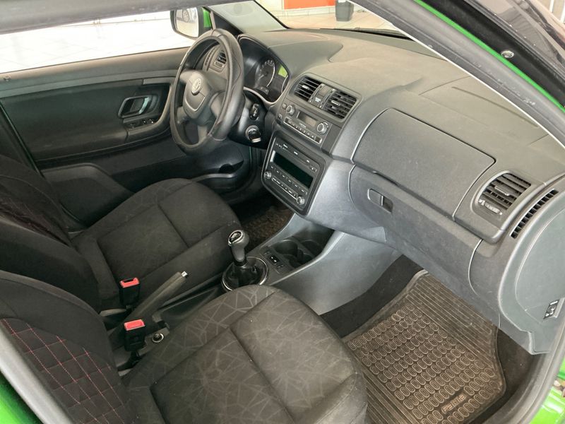 Skoda Fabia 1.6 TDI Family 2011 – снимка 3