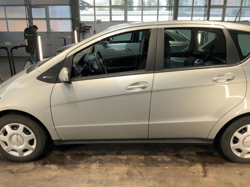 Mercedes-Benz A-Klasse A 160 Classic — zdjęcie 4