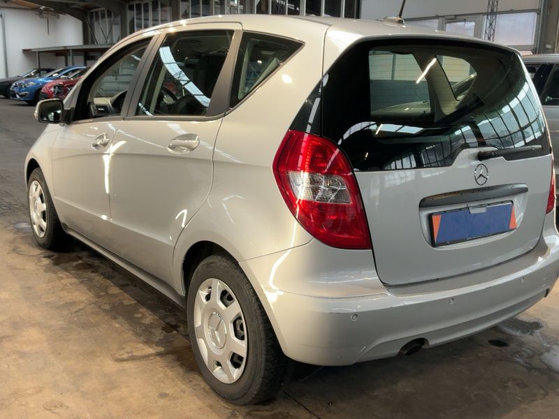 Mercedes-Benz A-Klasse A 160 Classic — zdjęcie 3